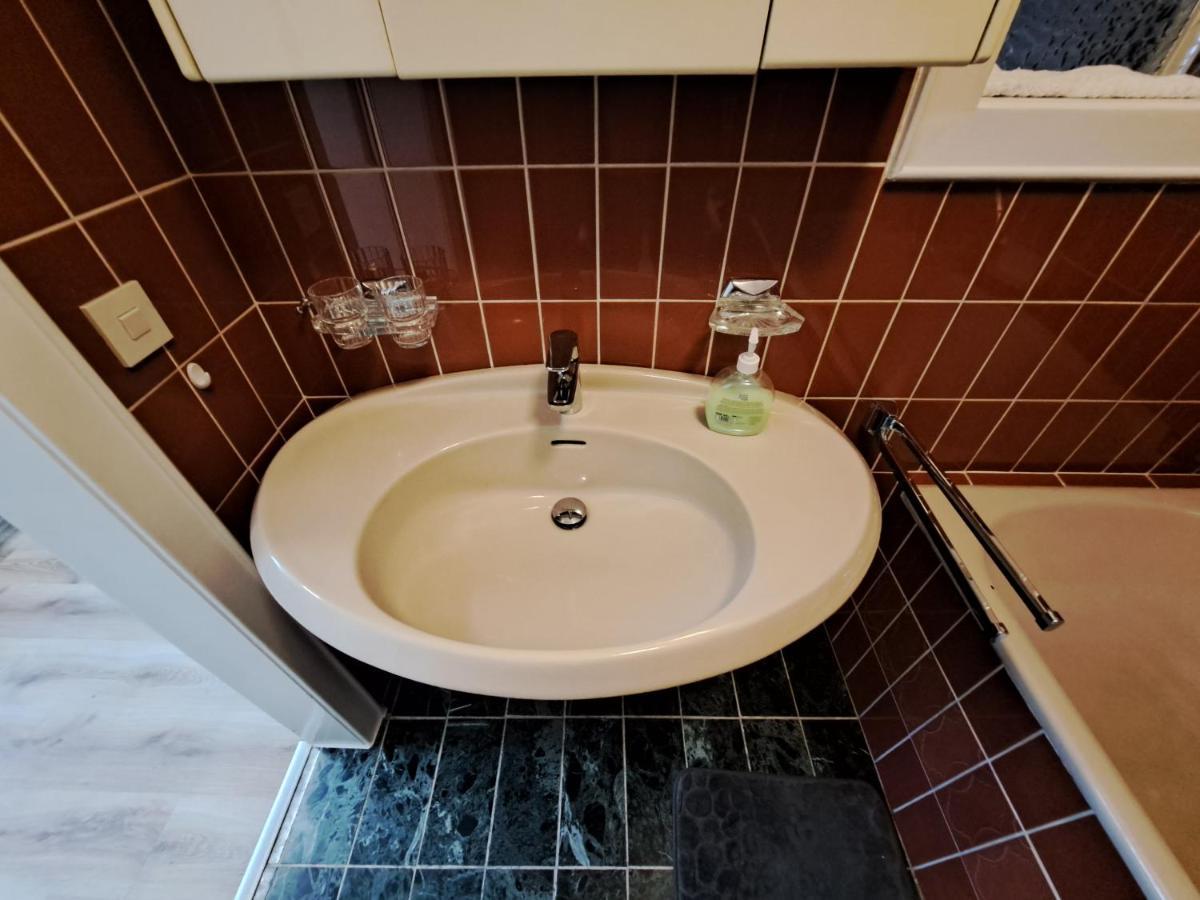 Muttis Apartment Mönchengladbach Eksteriør billede